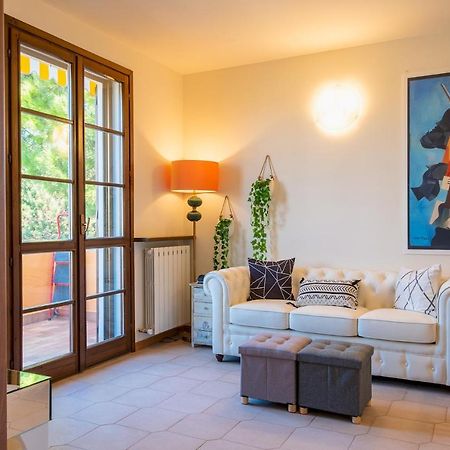 La Casa Sul Porto - Italian Homing Apartment Sirmione Luaran gambar