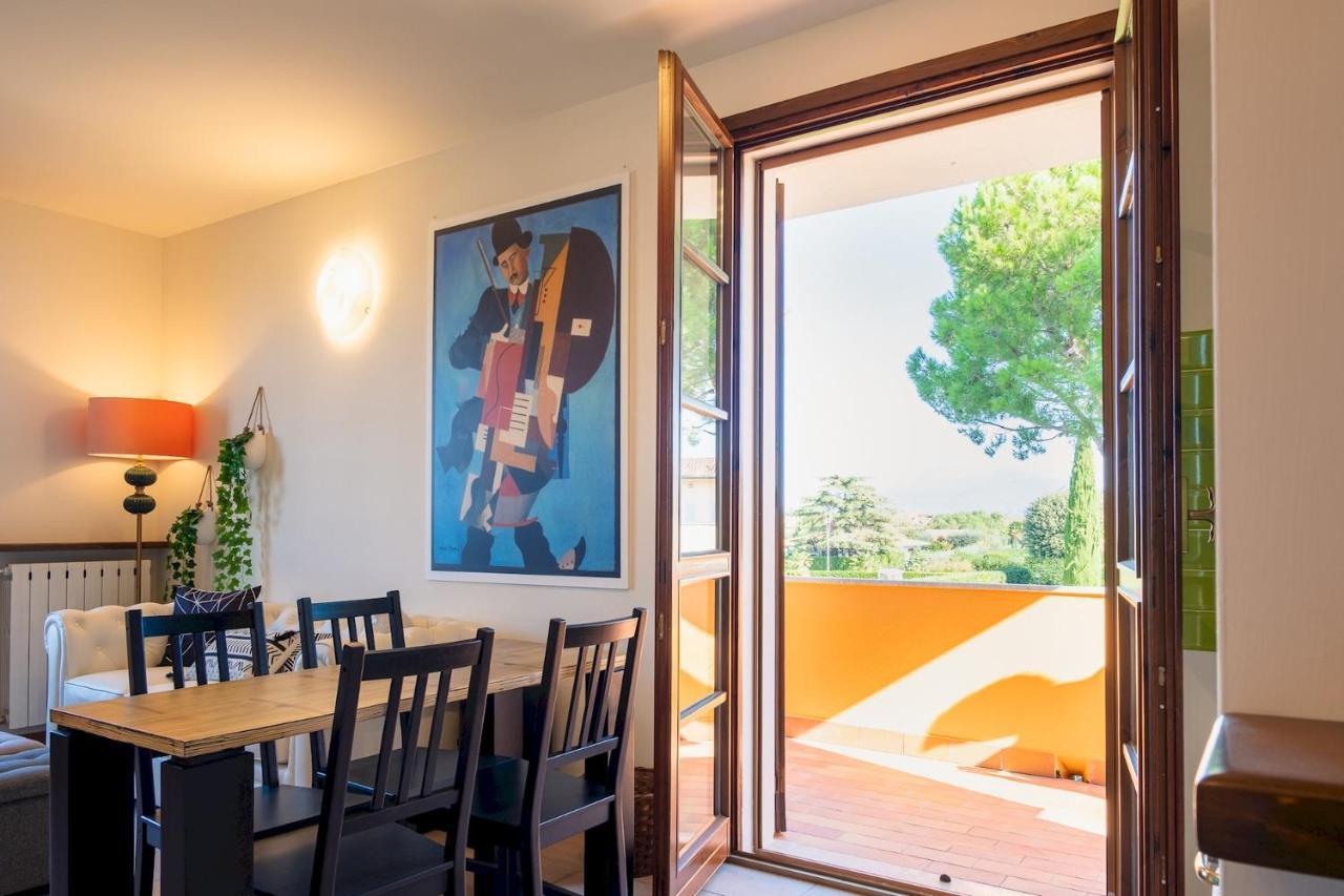 La Casa Sul Porto - Italian Homing Apartment Sirmione Luaran gambar