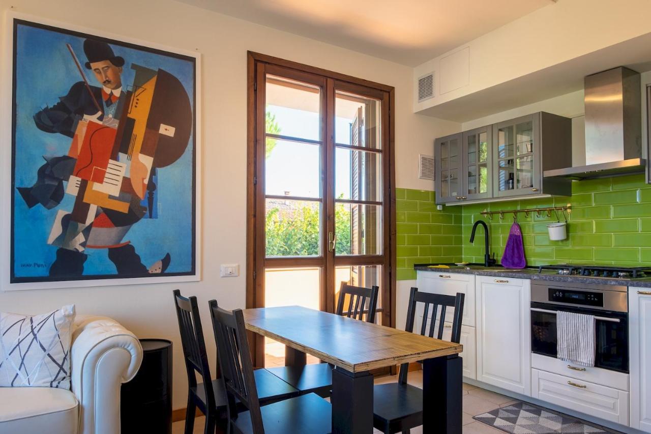 La Casa Sul Porto - Italian Homing Apartment Sirmione Luaran gambar