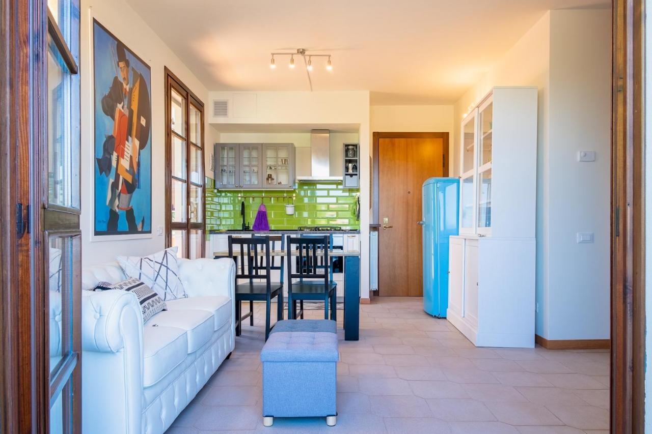 La Casa Sul Porto - Italian Homing Apartment Sirmione Luaran gambar