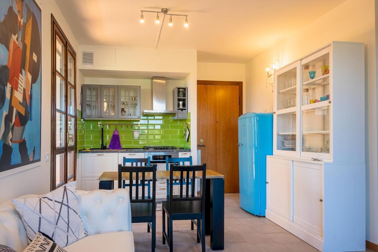 La Casa Sul Porto - Italian Homing Apartment Sirmione Luaran gambar