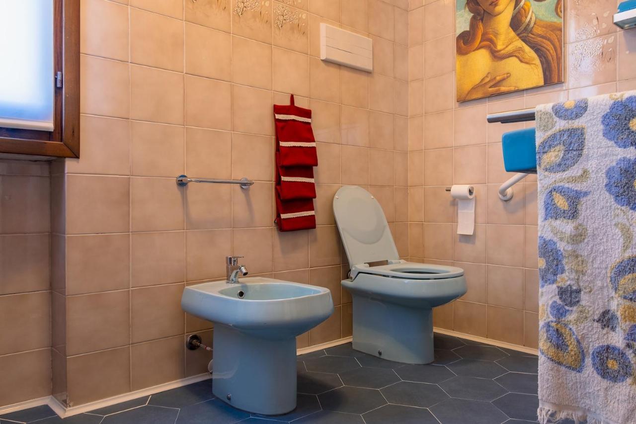 La Casa Sul Porto - Italian Homing Apartment Sirmione Luaran gambar